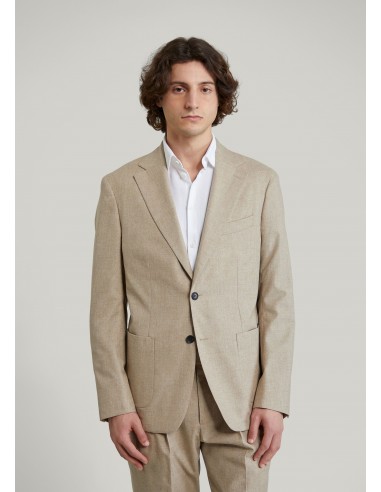 Veste Toso beige ouvre sa boutique